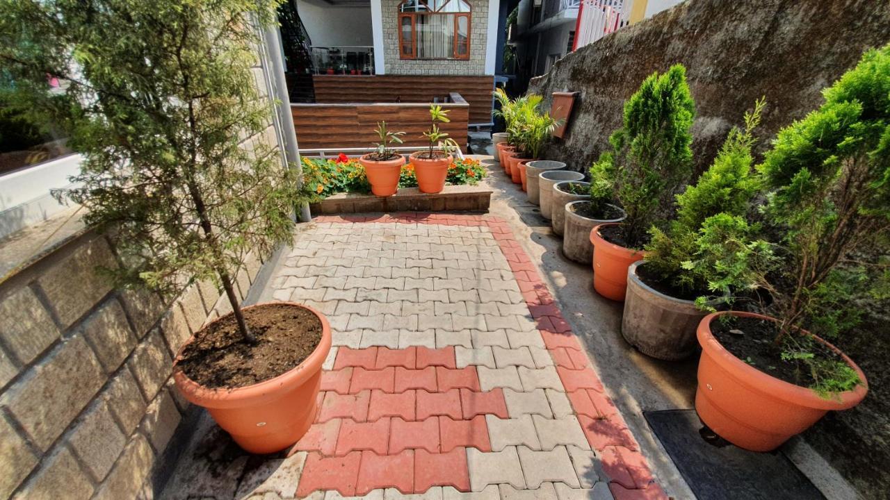 Nomadic Inn Dharamshala Dış mekan fotoğraf