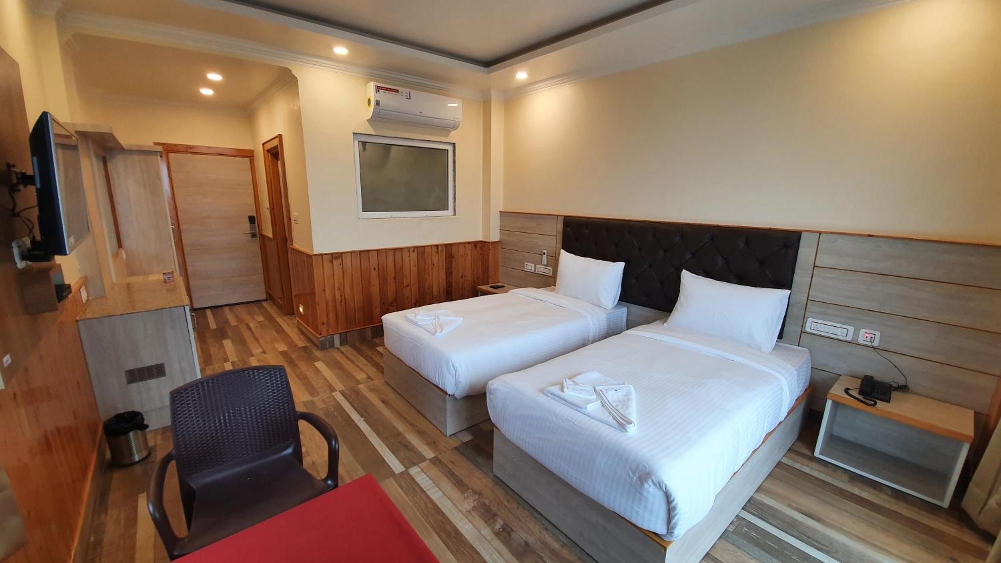Nomadic Inn Dharamshala Dış mekan fotoğraf